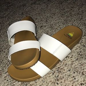 Women’s Sandals